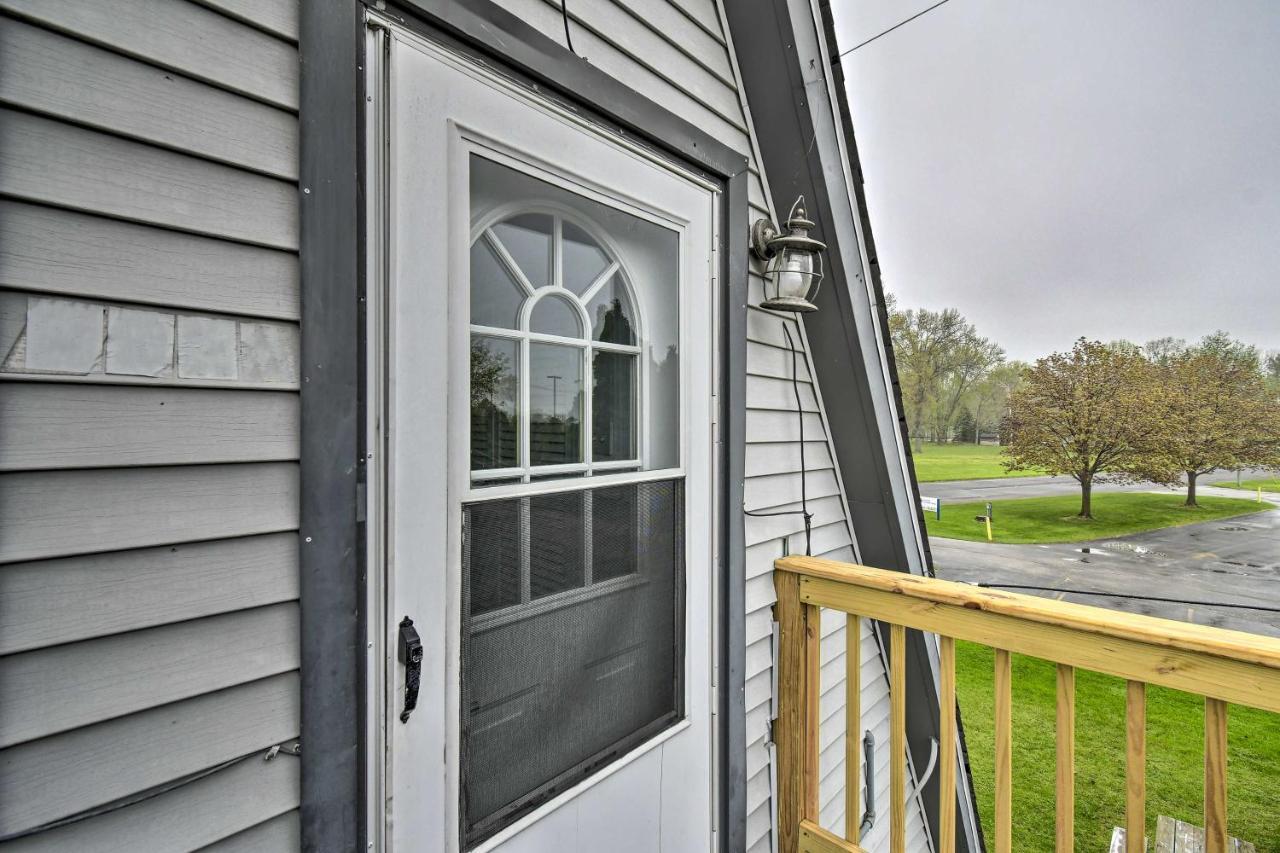 Bright And Cozy A-Frame Studio Steps To River! Algonac 외부 사진